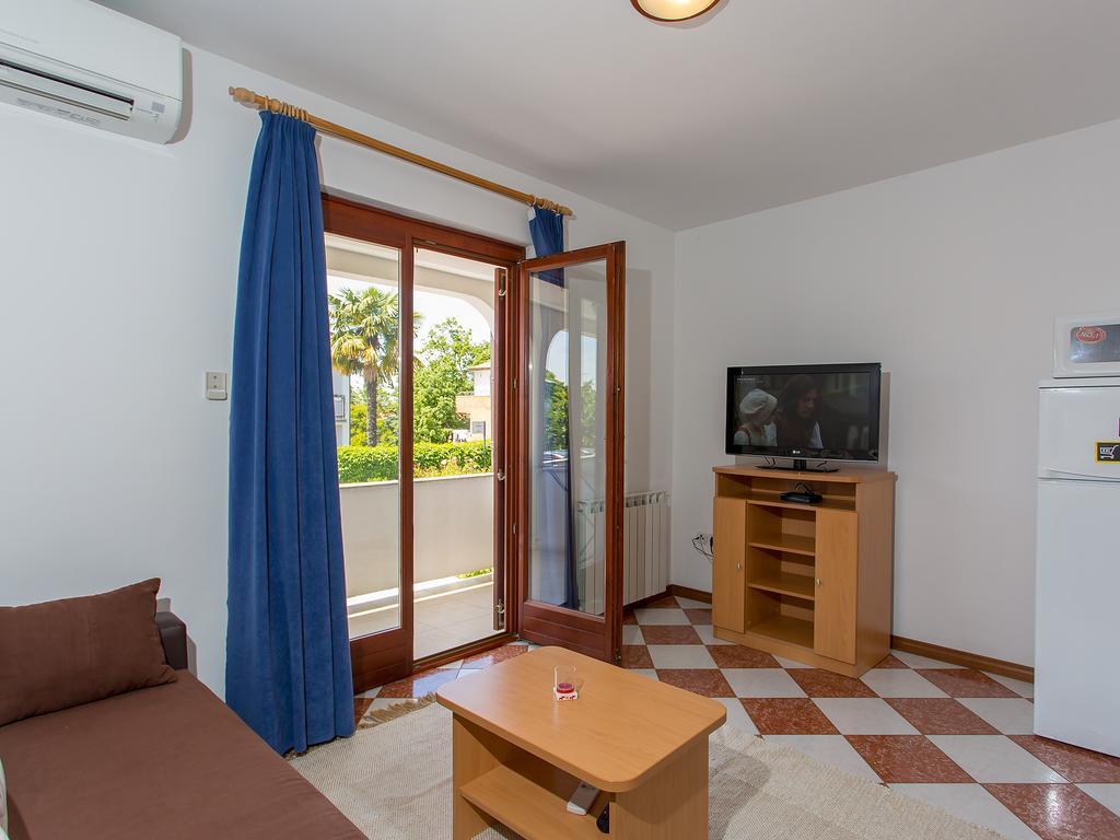 Apartments Ava Пореч Экстерьер фото
