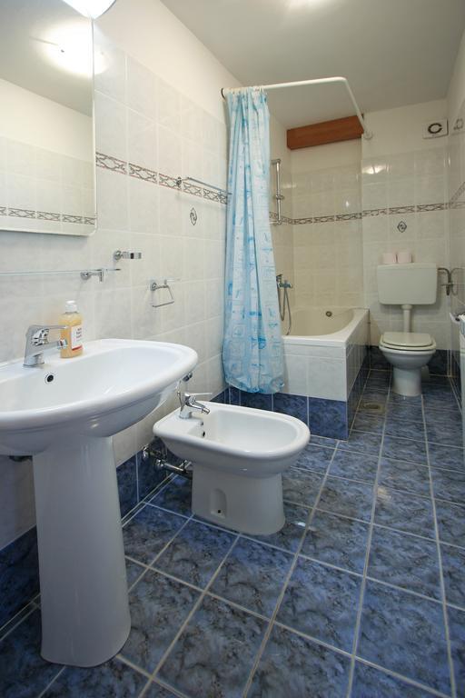 Apartments Ava Пореч Экстерьер фото