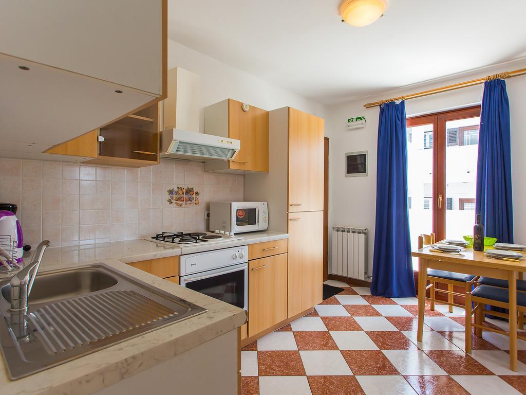 Apartments Ava Пореч Экстерьер фото