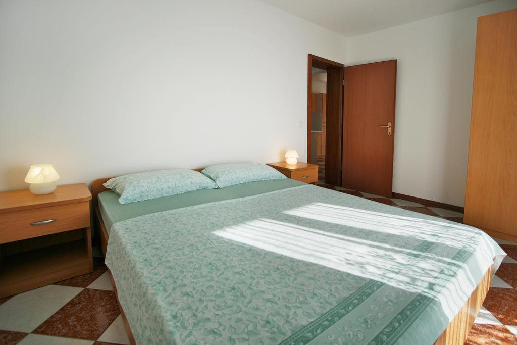 Apartments Ava Пореч Экстерьер фото