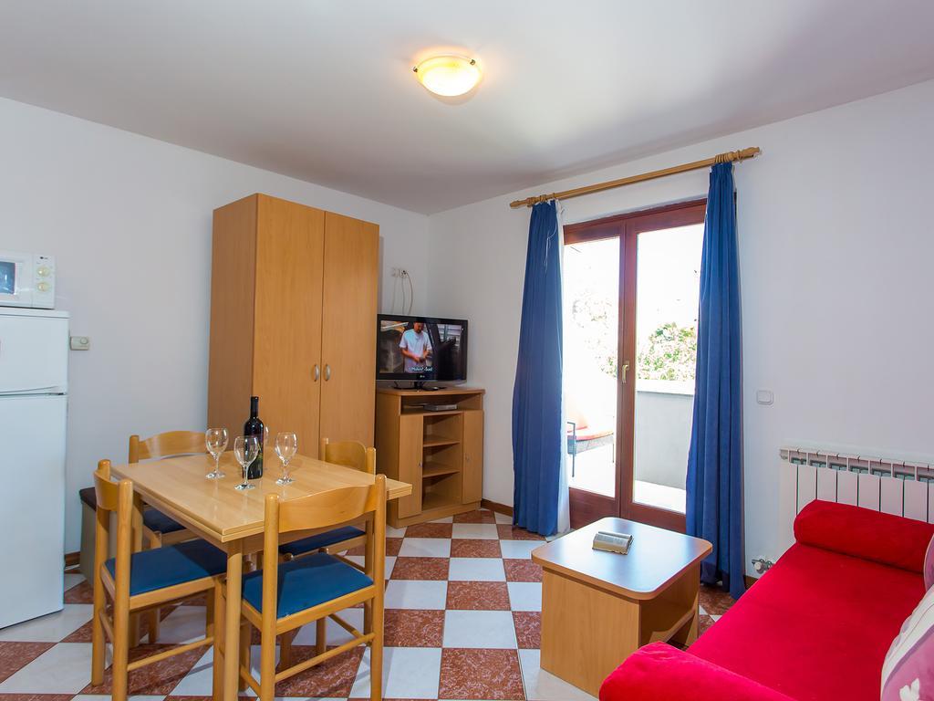 Apartments Ava Пореч Экстерьер фото